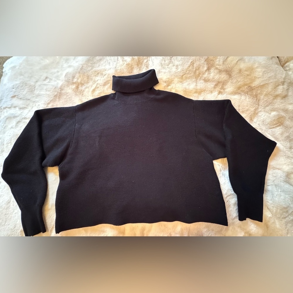 Good American Classic Black Turtleneck Sweater - Picture 6 of 11